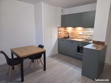 loue appartement 1 pièce 34.27m² à clermont ferrand