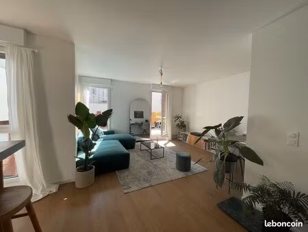 bel appartement 2 pièces villejuif  5 minutes métro aragon