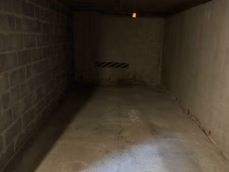 box sous terrain plein centre