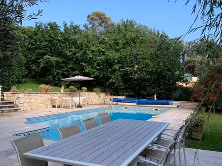 villa meublée de charme 130 m² – piscine – terrain 2 080 m² – san peyre – roquefort-les-pi