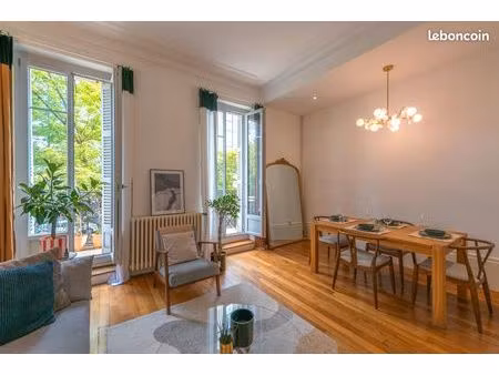 appartement de charme 72 m² – 2 chambres – balcon – hyper-centre de dijon – entièrement éq