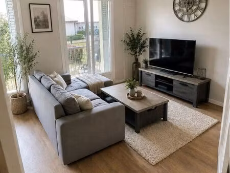 ? appartement meublé 4 chambres – 80 m² – balcon + garage