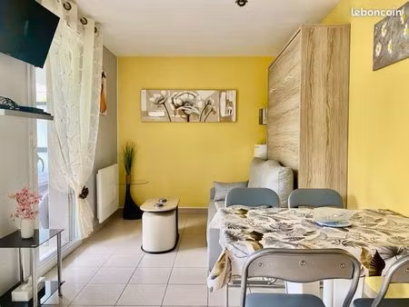 très belle location  très bien placée  réservée étudiant