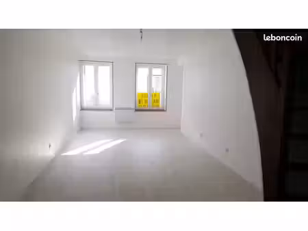 romorantin - maison : séjour + 2 chambres +terrasse