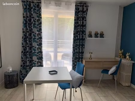 t1 avec très grande terrasse