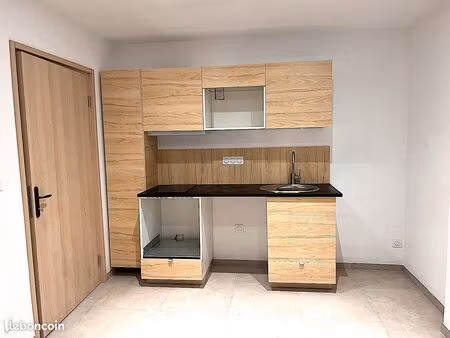 la valette-du-var centre – appartement t2 entièrement rénové – 29 80 m2