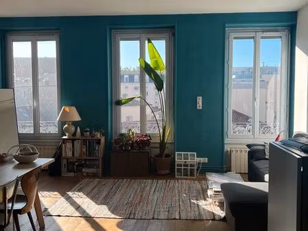 logement t2 55m² place jean macé