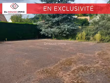 terrain plat de 900m2