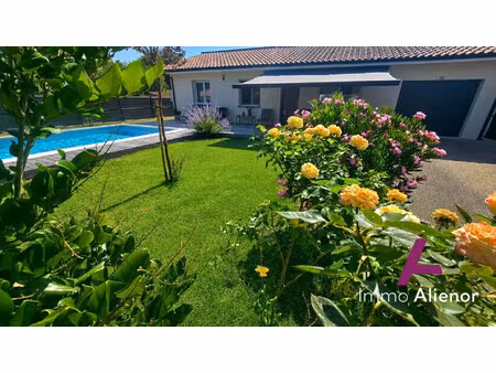 exclusivité – maison contemporaine avec piscine au sel et pre