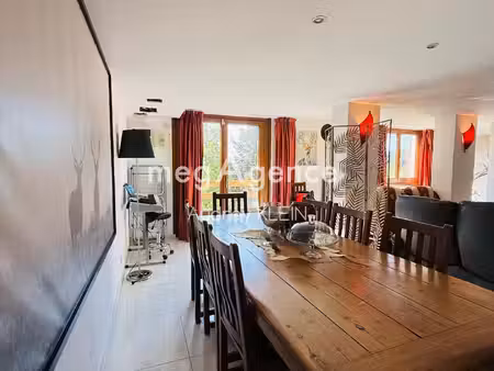 maison vendu avec le mobilier haut de gamme - aucun travaux à prévoir