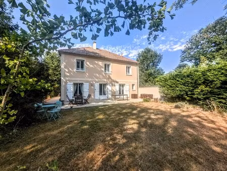 propriété 5 chambres / 830 m² de terrain