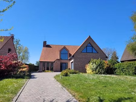 maison d'architecte à nomain
