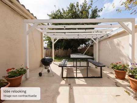 terrain hyeres 300 m2 non constructible avec électricité solaire  forage et fosse sceptiqu