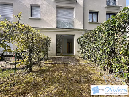 studio voisins le bretonneux - 1 pièce(s) - 23.79 m2