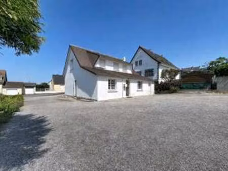 vente bureaux et commerces à barneville-carteret (50270) : à vendre / 145m² barneville-car
