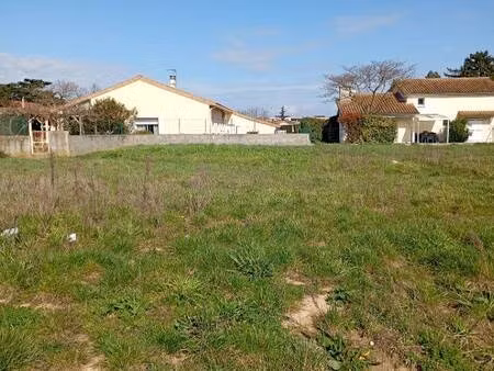 terrain constructible viabilisé à vendre