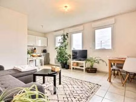 location appartement 2 pièces à guérande (44350) : à louer 2 pièces / 40m² guérande
