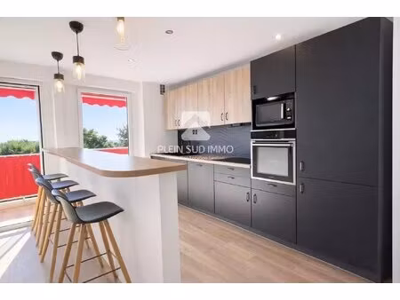 exceptionnel t2 58 m² terrasse 15 m² parking privatif cave 10 m² entièrement refait à neuf