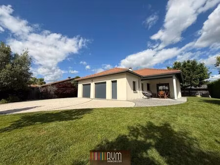 exclusivité – maison de plain-pied récente – 127 m² habitables – dpe a