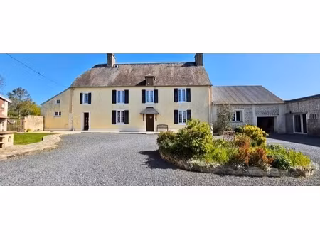 les oubeaux (14230) – domaine de charme avec chambres d’hôtes  roulotte et plus de 2 2 hec