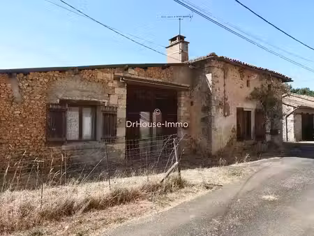 vente maison 5 pièces 83 m² à saint-sauvant (86600)  26 000 €