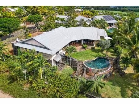 villa d'exception avec vue panoramique au sein d'un domaine résidentiel prestigieux - mzim