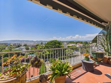 à vendre – superbe 3 pièces de 78 m² en résidence recherchée