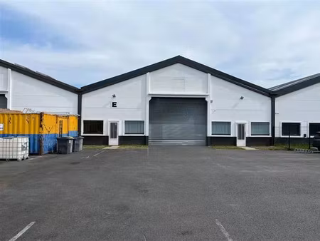 location local d'activités seclin 865 m²