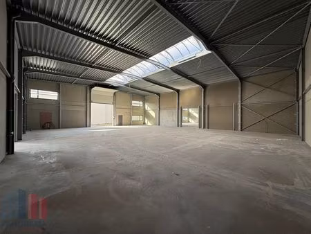 commercieel te huur in evergem