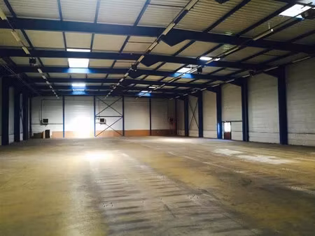 vente entrepôt / local d'activités faverges 3 040 m²