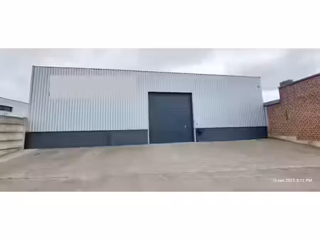 à louer fonds de commerce 300 m² – 2 604 € |cambrai