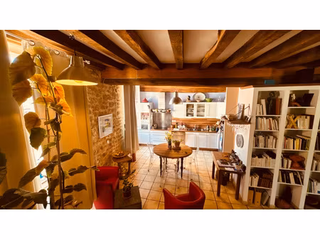 duplex de charme d'environ 92 m2 au coeur d'avallon au prix de 151 200 € f.a.i.