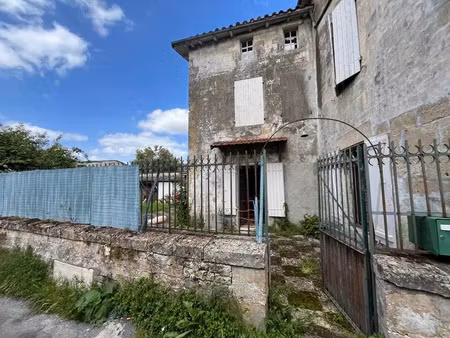 vente maison 7 pièces 146 m² à brioux-sur-boutonne (79170)  102 648 €