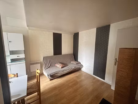 location appartement 2 pièces 28m² souillac 46200