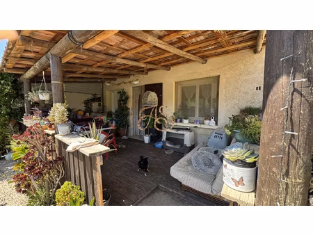location maison 5 pièces 129m² st gilles 30800