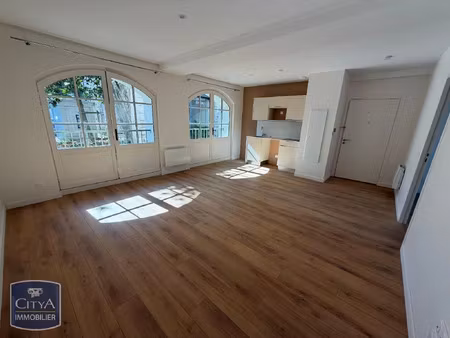 appartement à louer 2 pièces 46 m² - vichy (03) - 451€
