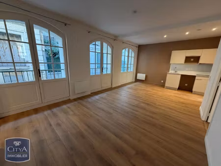 appartement à louer 2 pièces 49 m² - vichy (03) - 482€