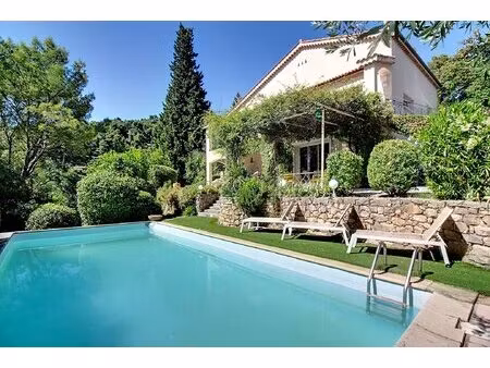 à vendre nouveauté a draguignan - maison 2 appartements de 190m2 + piscine + garage