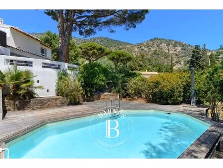 le lavandou - aiguebelle - villa 180 m² - piscine - aperçus mer