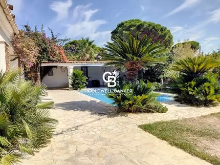 villa provencale avec 3 habitations