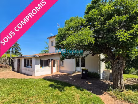 vente maison 6 pièces 105.96 m² à le pin-en-mauges (49110)  142 990 €