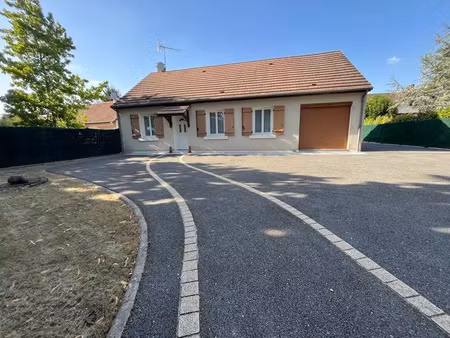 vente maison 4 pièces 95 m² à saint-amand-montrond (18200)  152 650 €