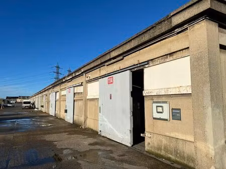 vente local d'activités 200 m²
