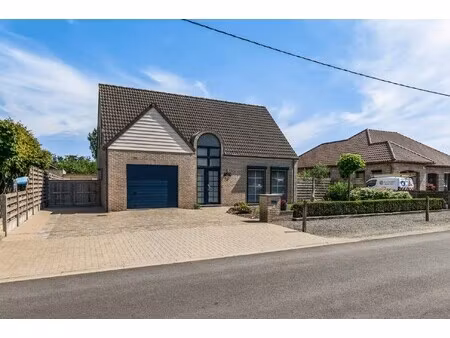 instapklare en energiezuinige woning op perceel van 1.383 m²!