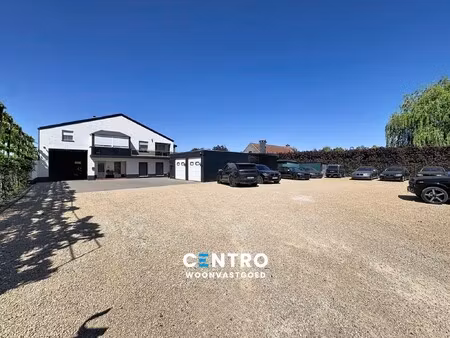 woning met opslagruimte op zeer strategische locatie!