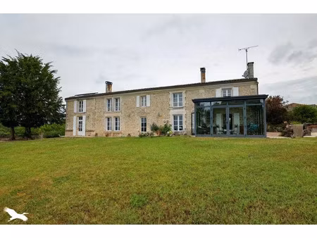 vente maison 8 pièces 210 m² châteauneuf-sur-charente (16120)