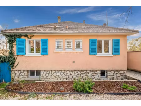 vente maison 7 pièces 154 m2 à thorigny-sur-marne