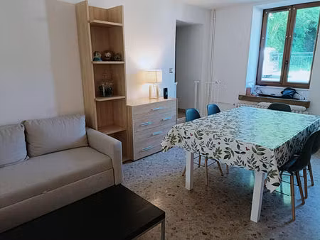 location maison 3 pièces 78m²