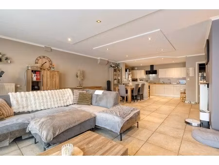appartement te koop in sint-kruis met 2 slaapkamers