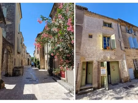 uzès (centre historique) maison lumineuse avec garage  à finir